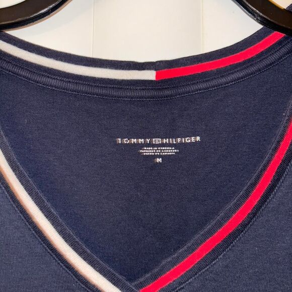 Tommy-hilfiger Women's Navy and Blue T-shirt - Picture 2 of 3